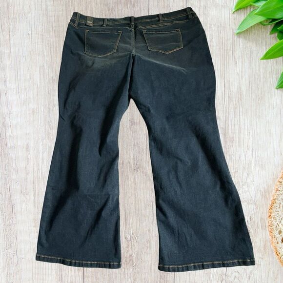 Torrid Luxe Womens Slim Boot Super Stretch MId-Rise Jeans Sz 24‎ SHORT NWT - Picture 7 of 8